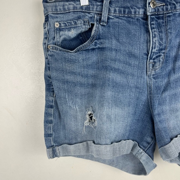 Old Navy Boyfriend Jean Shorts Distressed High Waist Pockets Size 16 Boho - Picture 2 of 9